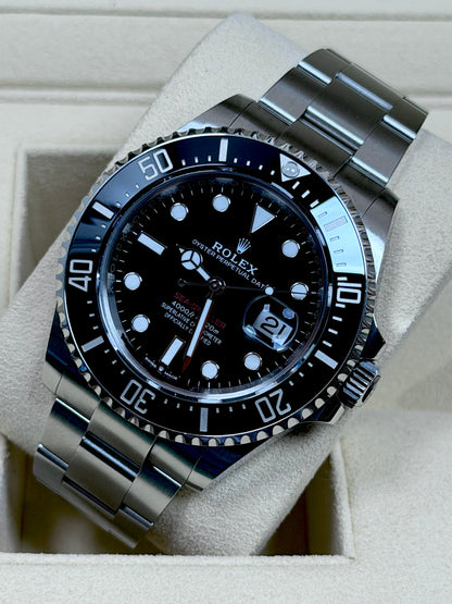 Rolex Sea-Dweller 126600 / 2024 / Full Set / Sehr gut