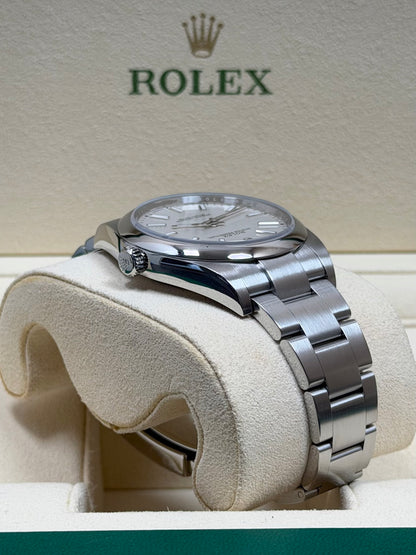 Rolex Oyster Perpetual 39 Weiß / 2019 / Full Set / Top Zustand