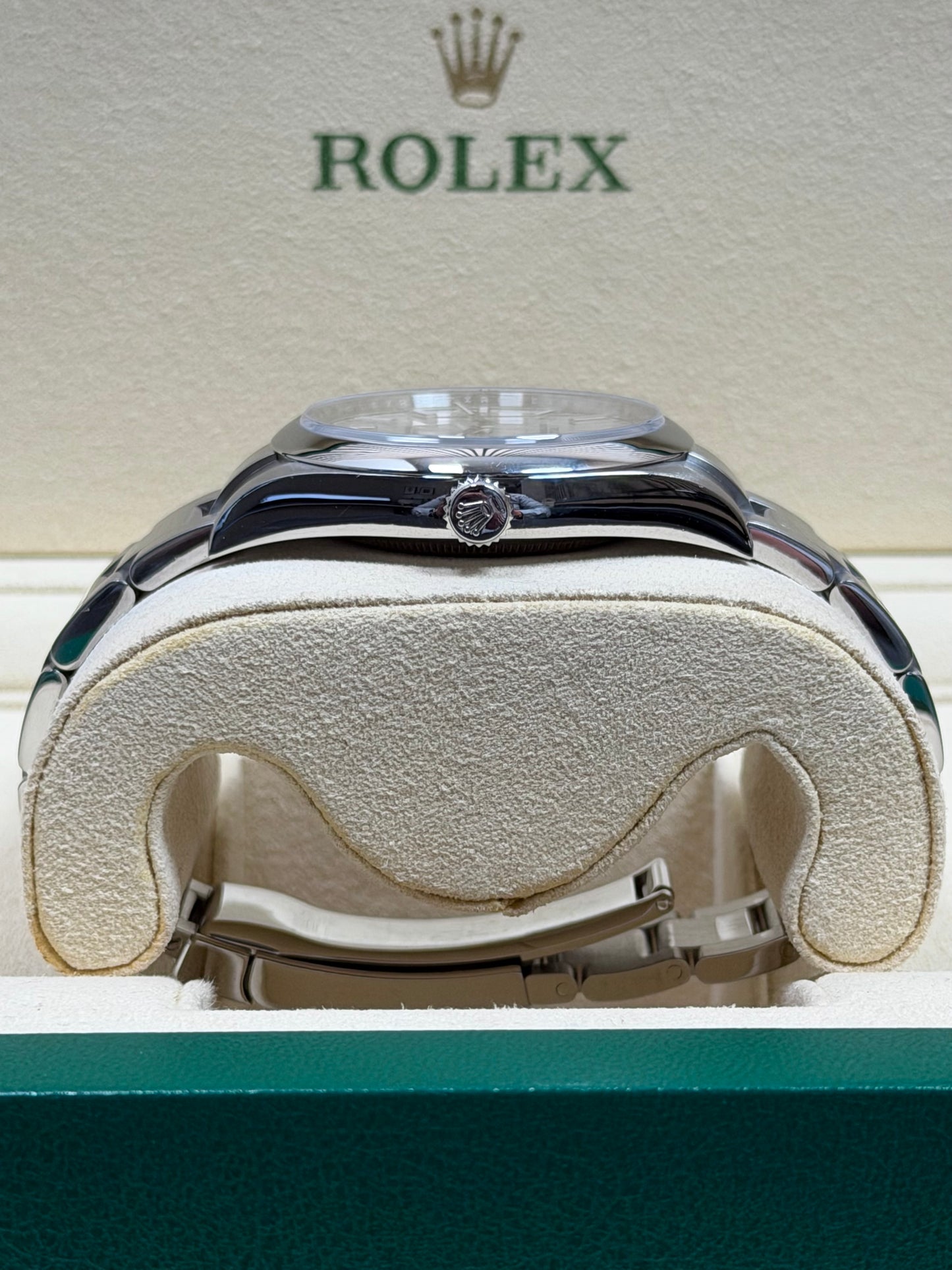 Rolex Oyster Perpetual 39 Weiß / 2019 / Full Set / Top Zustand