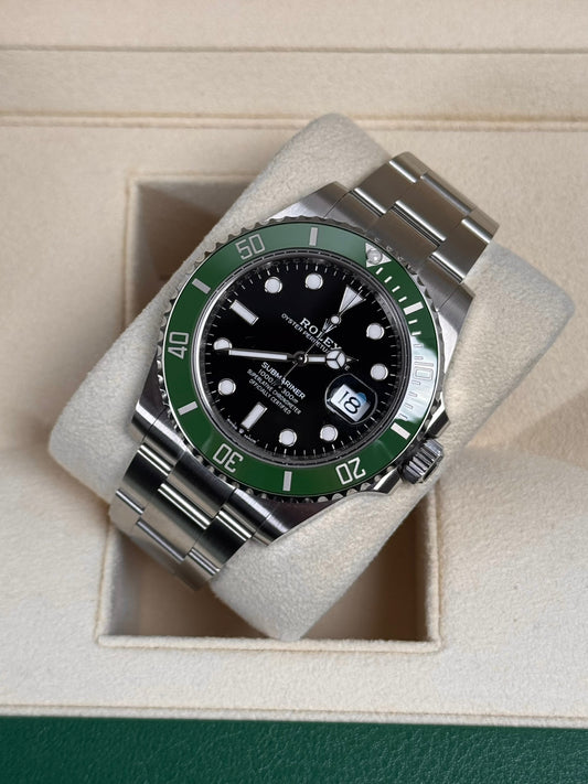 Rolex Submariner 126610LV "Starbucks" MK2 / 2023 / Full Set / Ungetragen