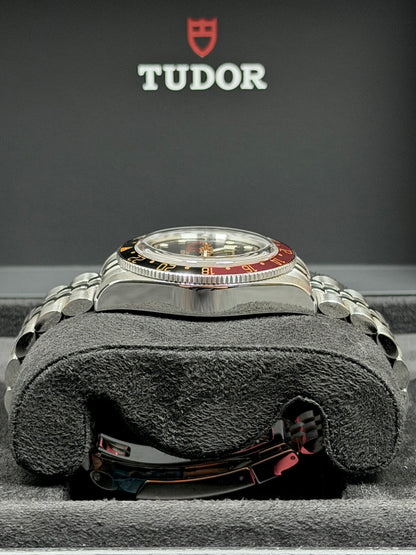Tudor Black Bay 58 GMT / 2026 / Full Set / Ungetragen