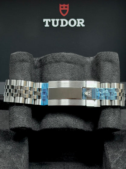 Tudor Black Bay 58 GMT / 2026 / Full Set / Ungetragen