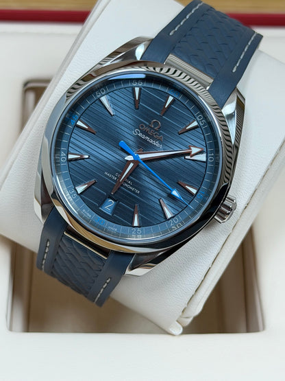 Omega Seamaster Aqua Terra Blau-Grau / 2026 / Full Set / Top Zustand