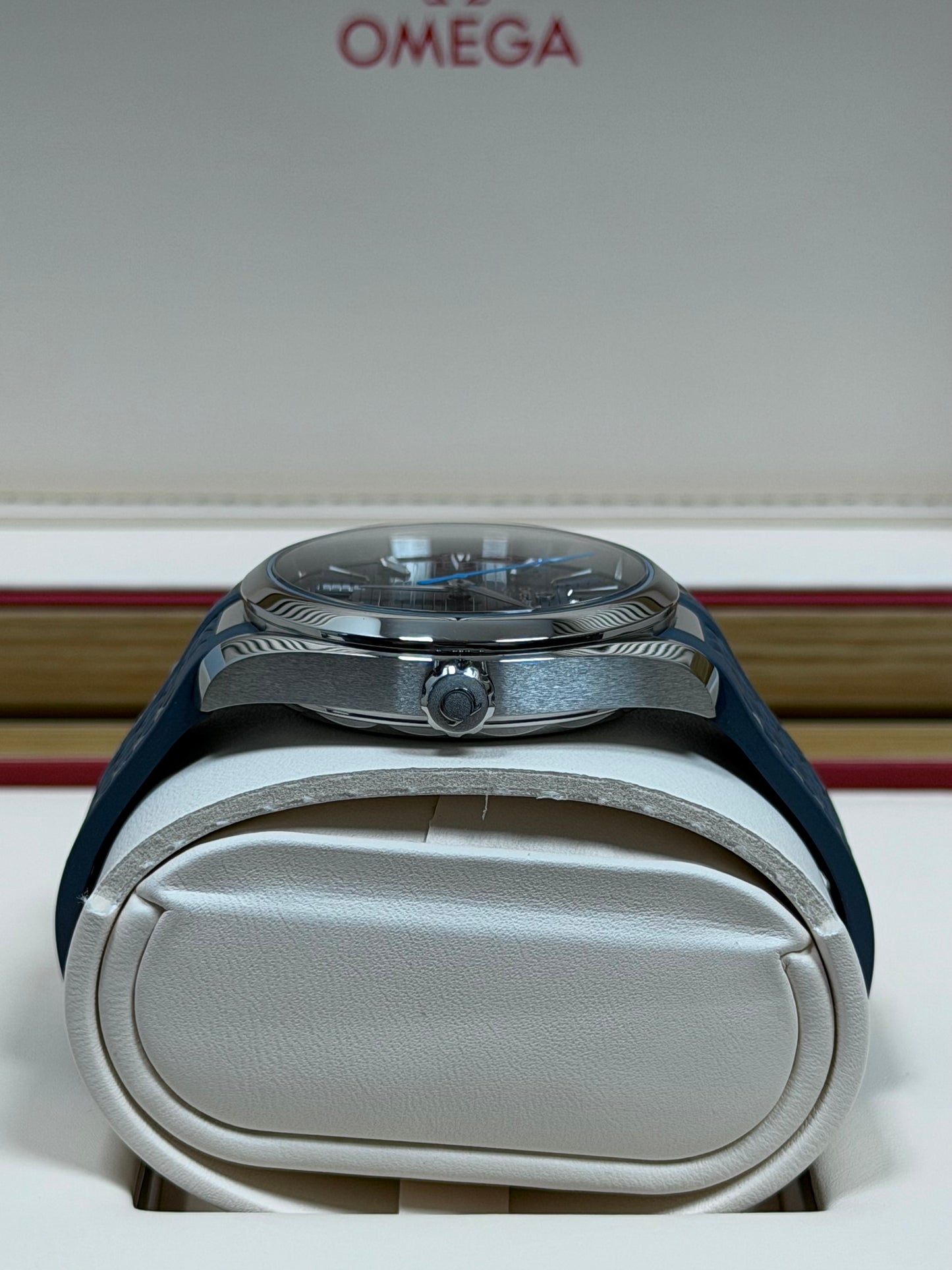 Omega Seamaster Aqua Terra Blau-Grau / 2026 / Full Set / Top Zustand