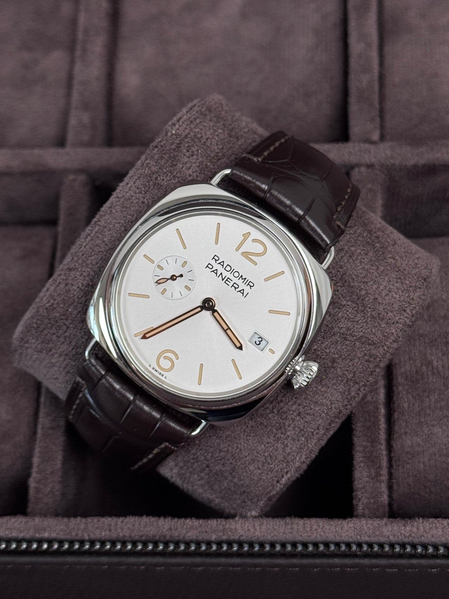 Panerai Radiomir Quaranta PAM001292 / 2024 / Full Set / Neuwertig