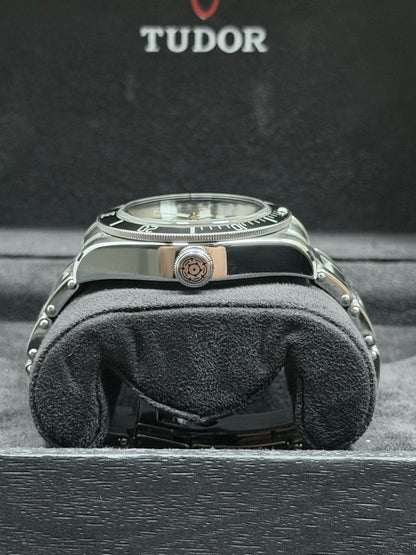 Tudor Black Bay Heritage Schwarz / 2021 / Full Set / Top Zustand