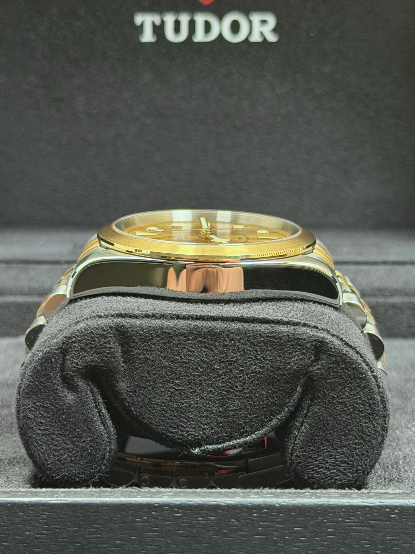 Tudor Black Bay 41 Stahl Gold / 2021 / Full Set / Top Zustand