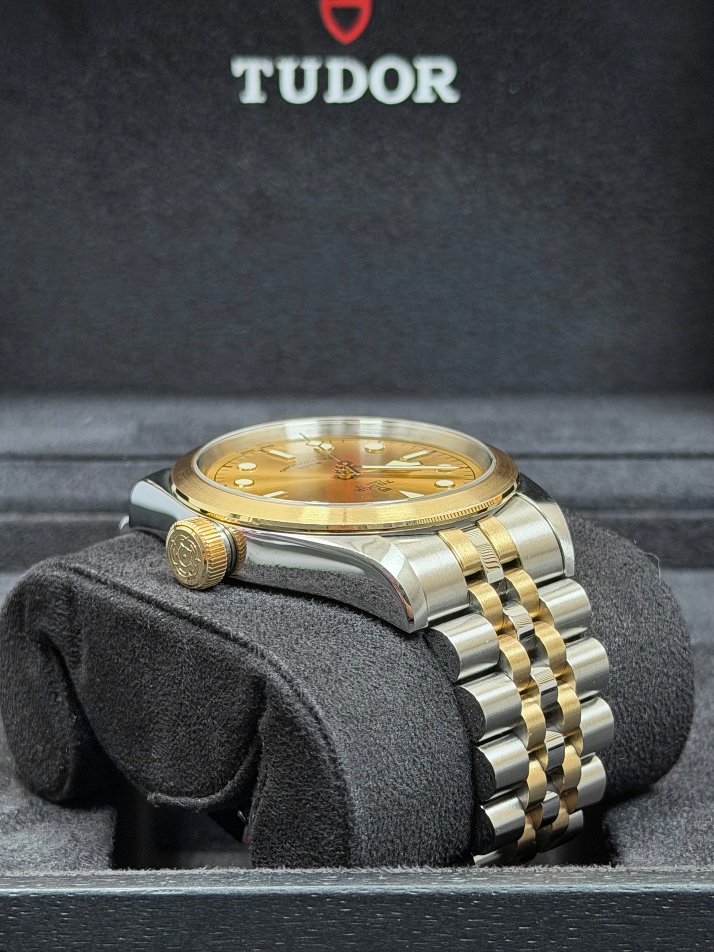 Tudor Black Bay 41 Stahl Gold / 2021 / Full Set / Top Zustand