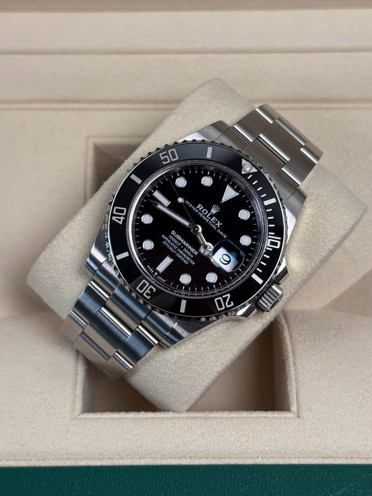 Rolex Submariner Date 126610LN / 2024 / Full Set / Top Zustand