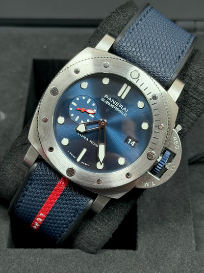 Panerai Luminor Submersible Luna Rossa / 2022 / Full Set / Sehr gut