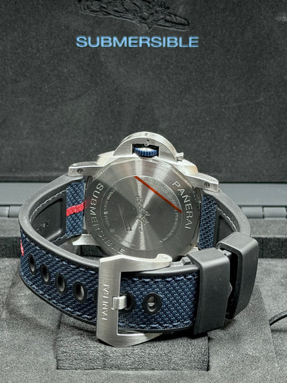 Panerai Luminor Submersible Luna Rossa / 2022 / Full Set / Sehr gut