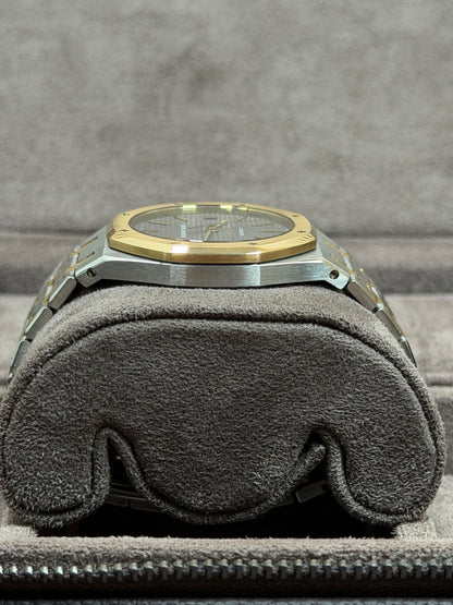 Audemars Piguet Royal Oak 14700SA / Service 2026 / 1992 / Top Zustand