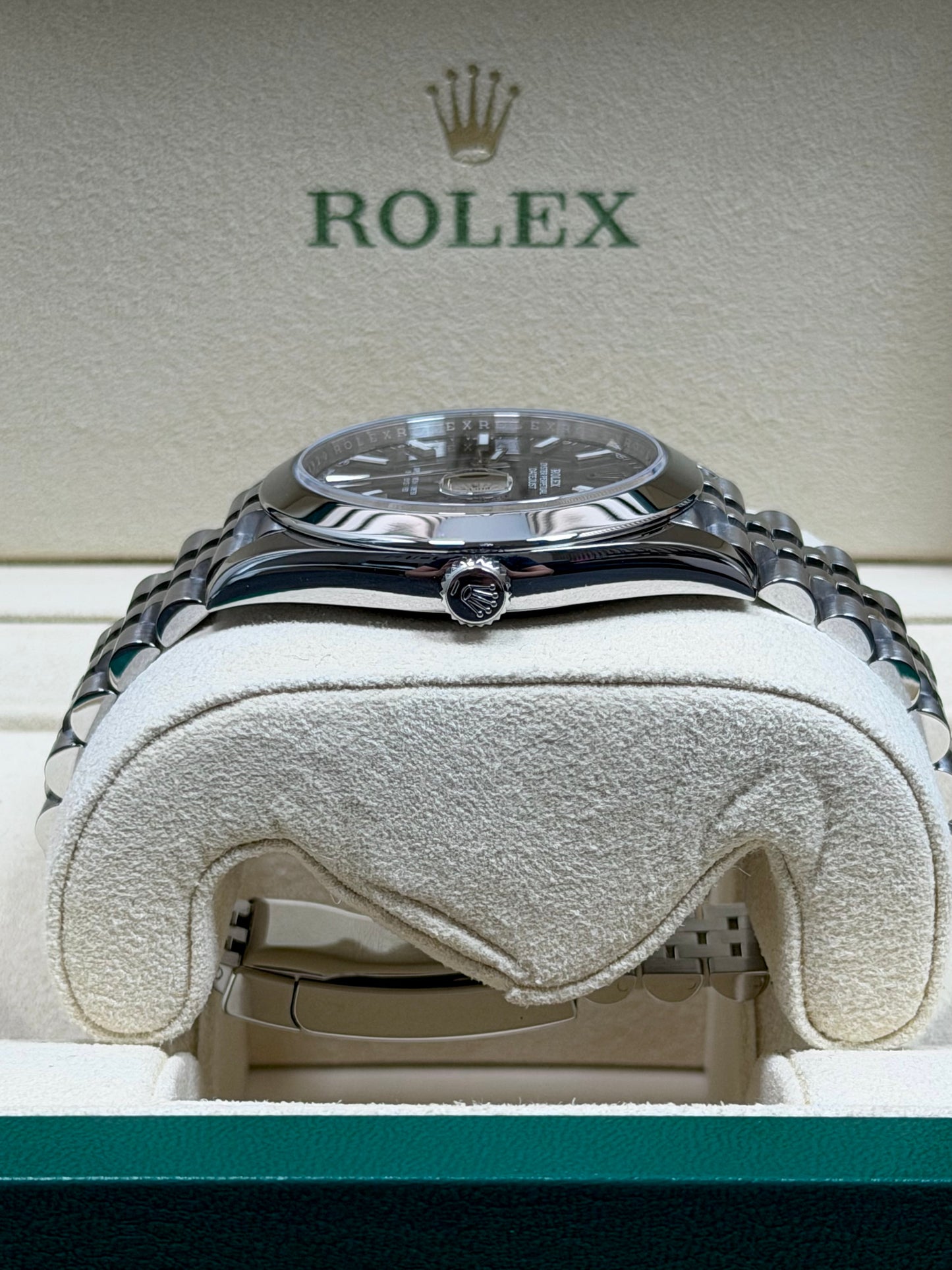 Rolex Datejust 41 126300 Rhodium / 2018 / Full Set / Neuwertig