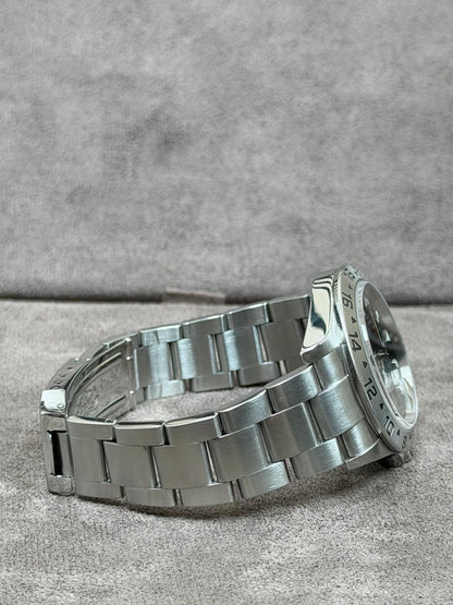 Rolex Explorer 2 16570 No Holes / 2007 / Box & Uhr / Sehr gut