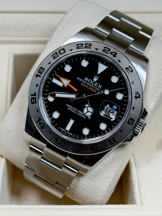 Rolex Explorer 2 Schwarz 216570 / 2017 / Full Set / Sehr gut