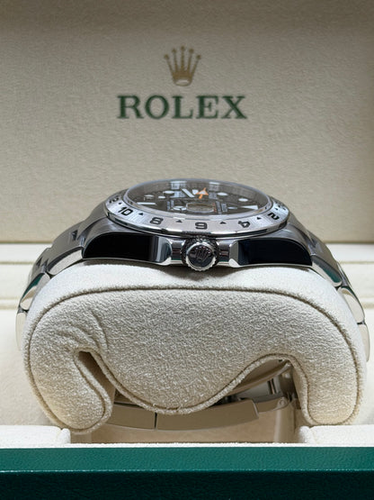 Rolex Explorer 2 Schwarz 216570 / 2017 / Full Set / Sehr gut