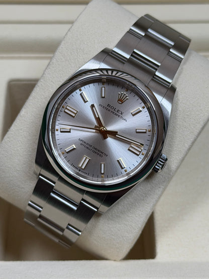 Rolex Oyster Perpetual 36 Silber / 2026 / Full Set / Neuwertig