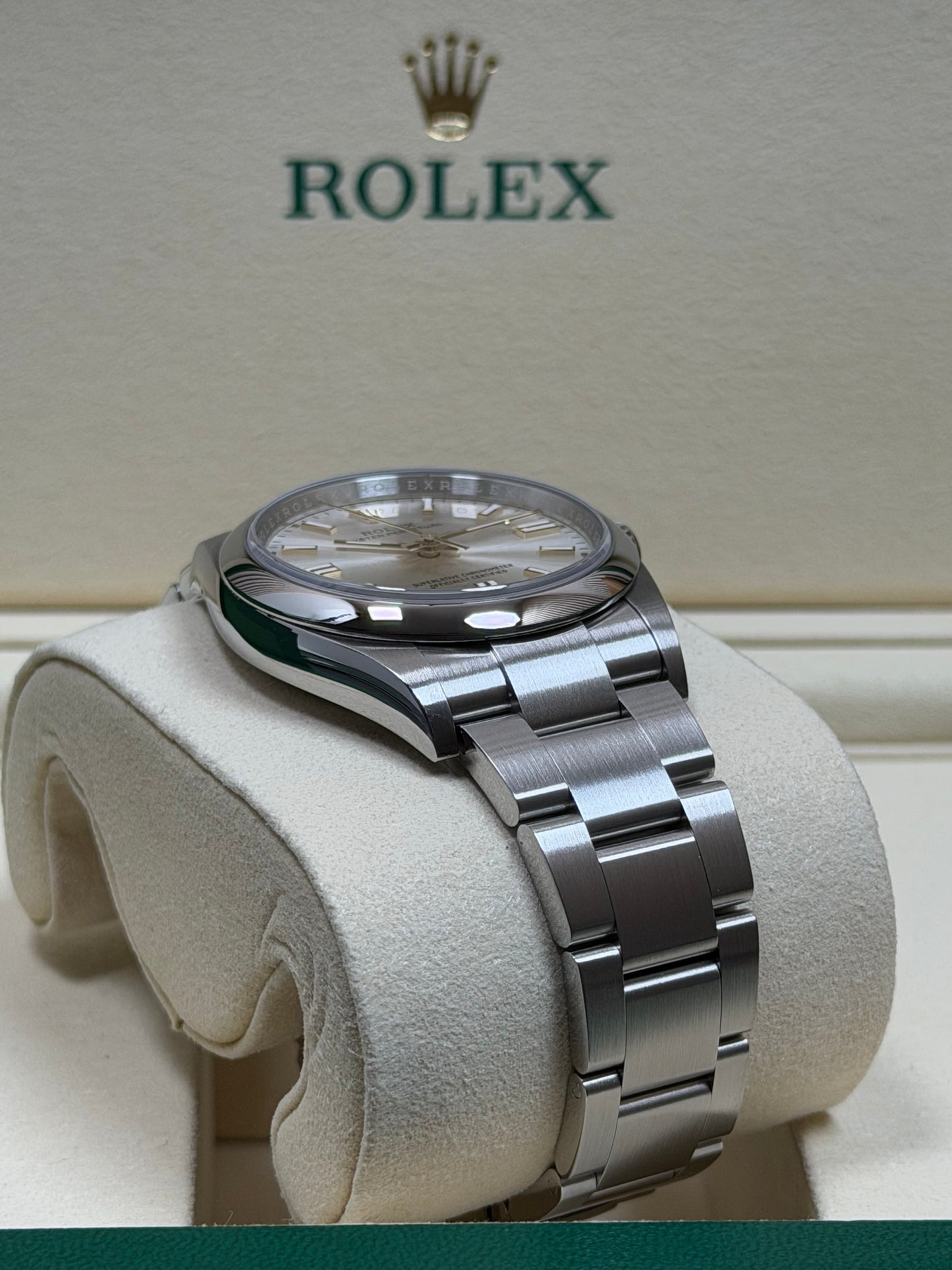 Rolex Oyster Perpetual 36 Silber / 2026 / Full Set / Neuwertig