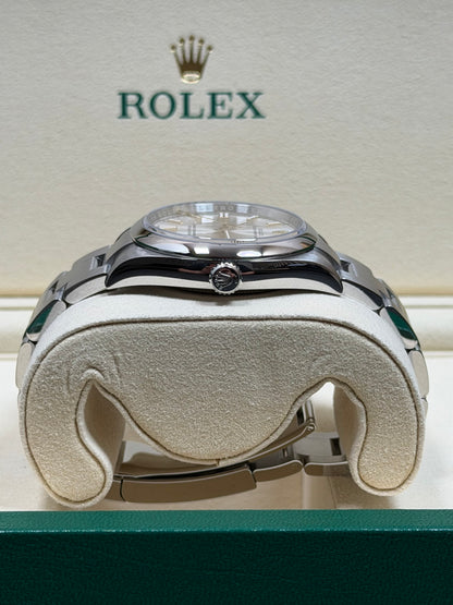 Rolex Oyster Perpetual 36 Silber / 2026 / Full Set / Neuwertig