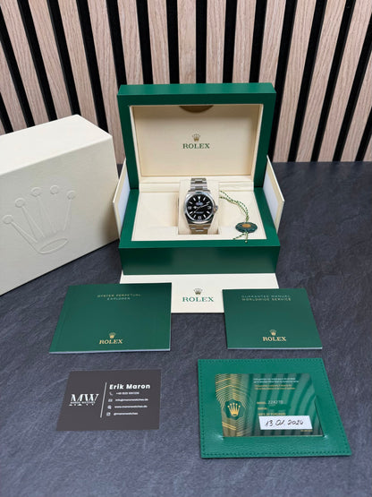 Rolex Explorer 40 224270 / 2024 / Full Set / Top Zustand