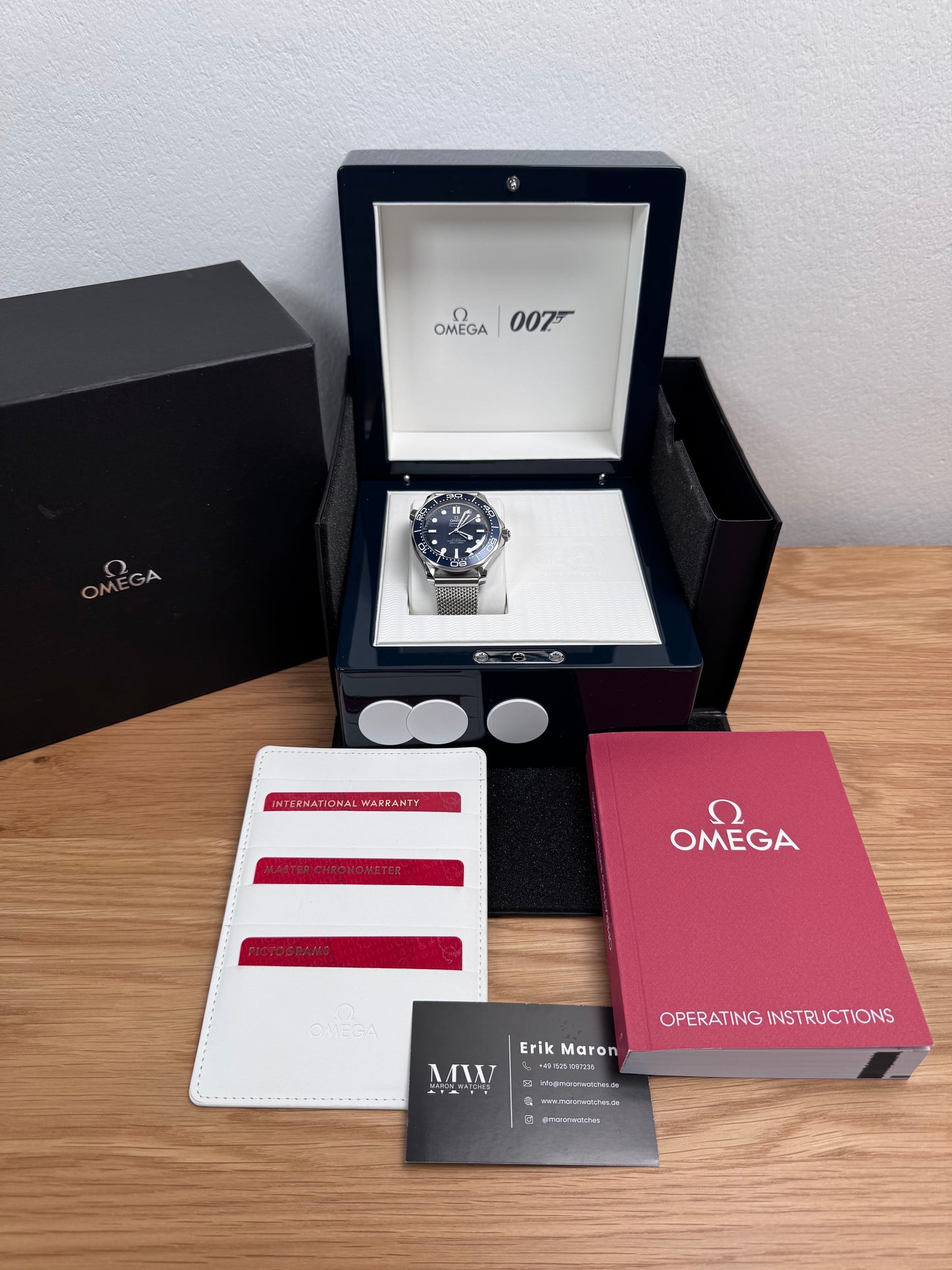 Omega Seamaster Diver 300m James Bond  / 2024 / Full Set / Top Zustand