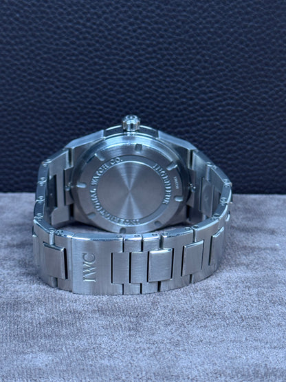 IWC Ingenieur 42mm IW322701 Schwarz / 2005 / Papiere / Top Zustand