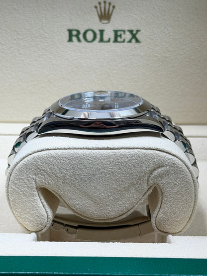 Rolex Datejust 41 126300 Azzurro-Blau / 2021 / Full Set / Sehr gut