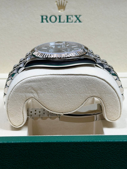 Rolex Datejust 41 126334 Mint Grün / 2025 / Full Set / Neuwertig