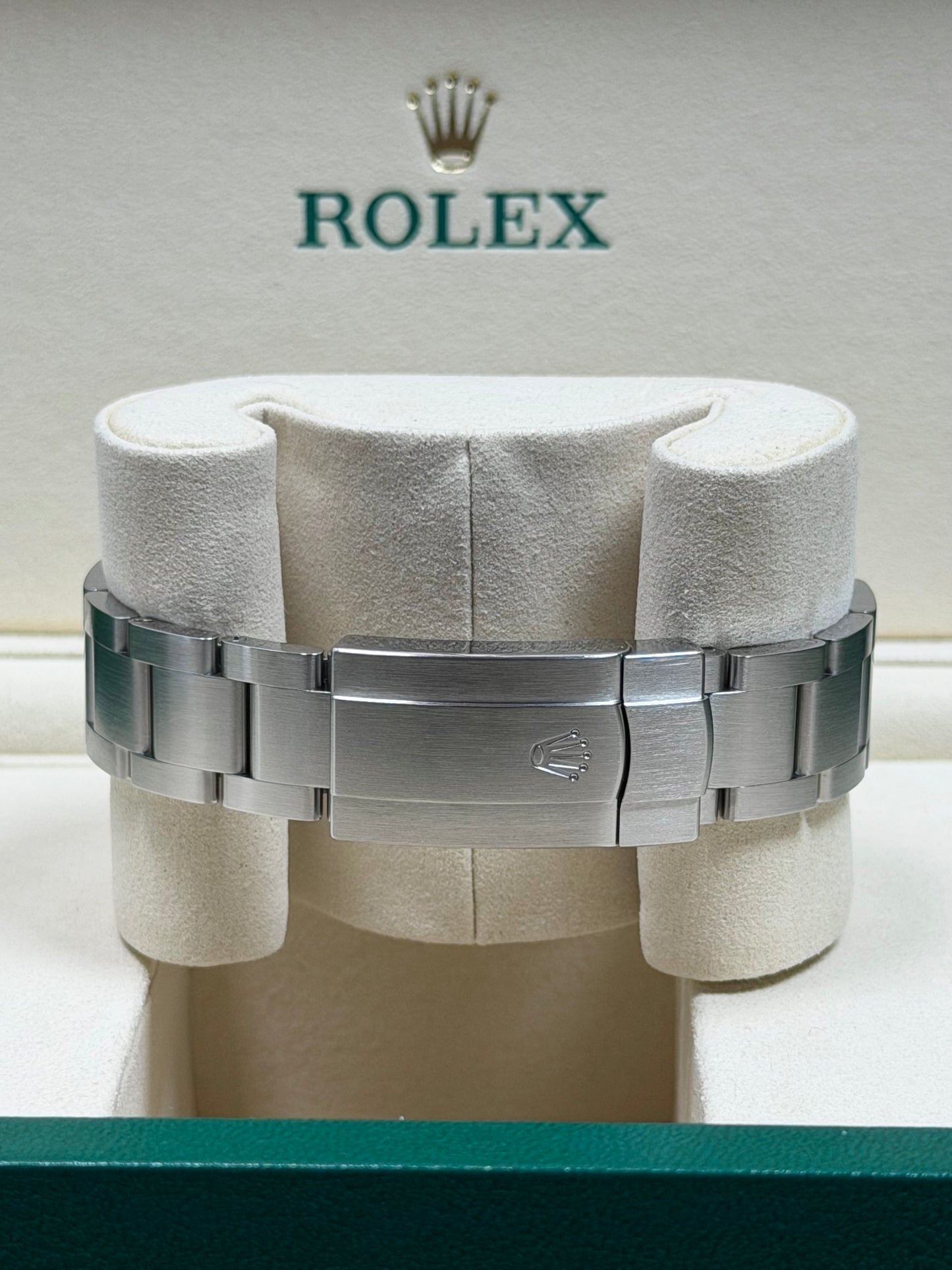Rolex Oyster Perpetual 36 Silber / 2026 / Full Set / Top Zustand