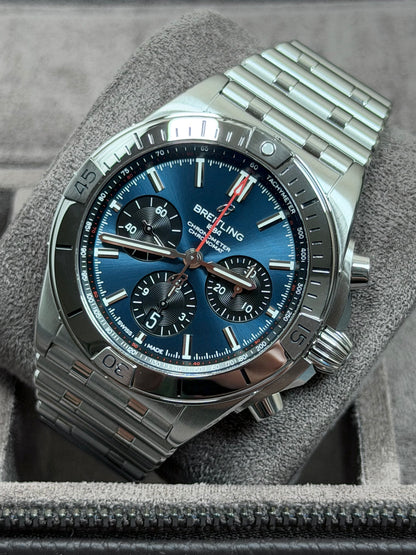 Breitling Chronomat B01 42 Blau / 2023 / Full Set / Top Zustand