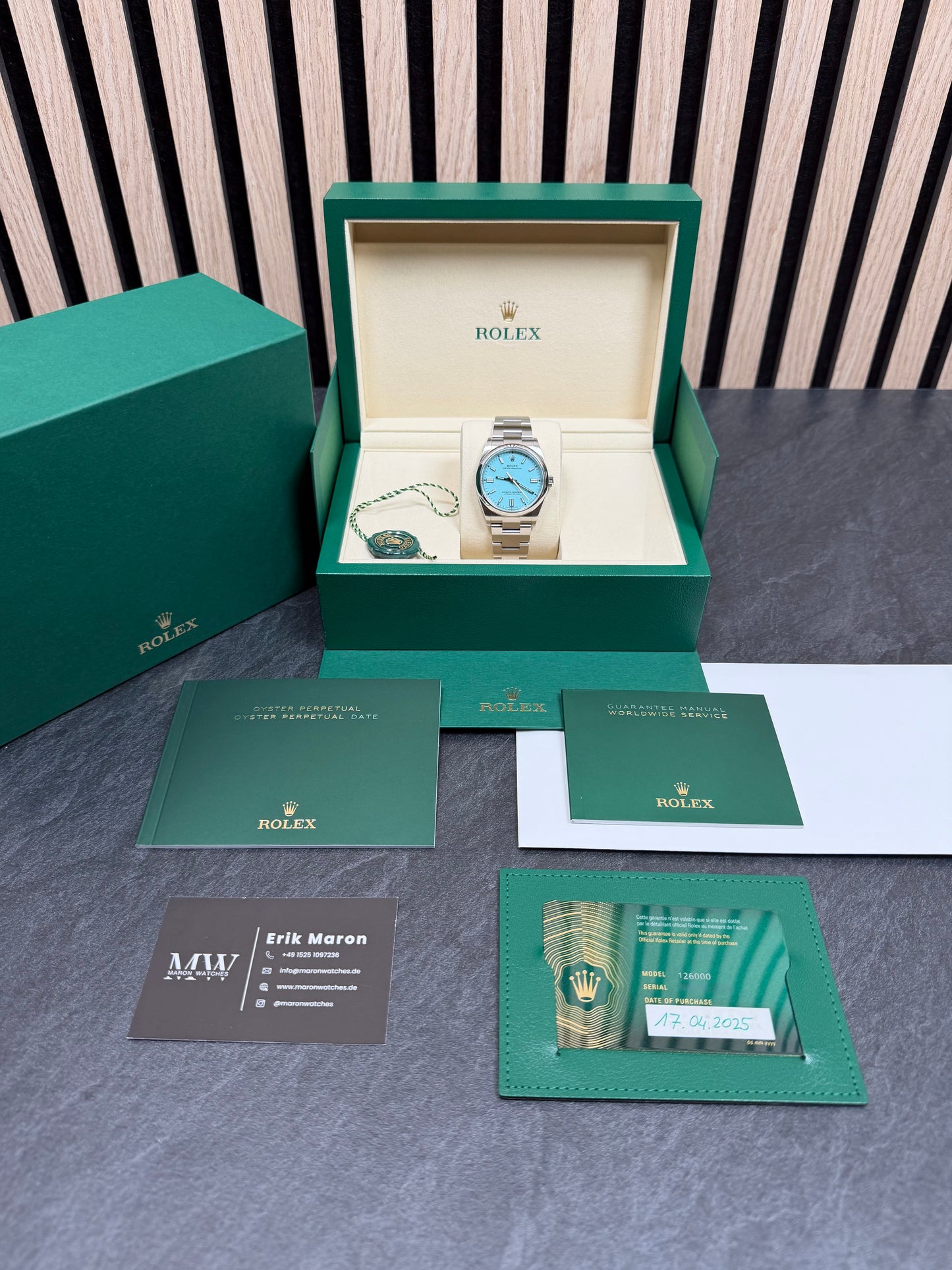 Rolex Oyster Perpetual 36 "Tiffany" 126000 / 2025 / Full Set / Neuwertig