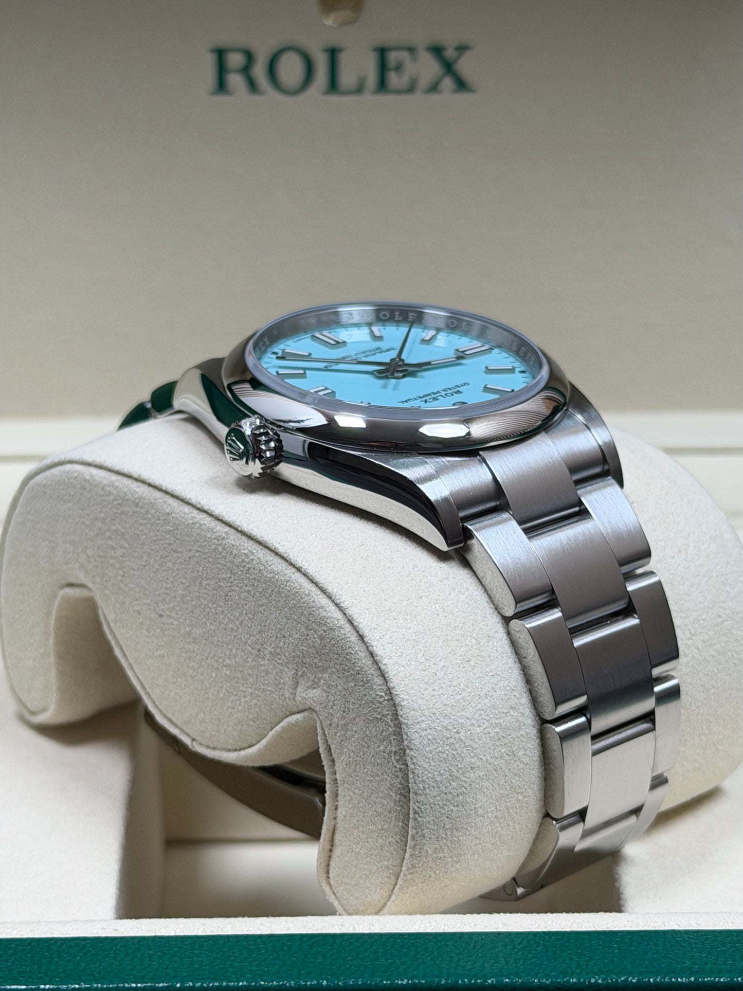 Rolex Oyster Perpetual 36 "Tiffany" 126000 / 2025 / Full Set / Neuwertig