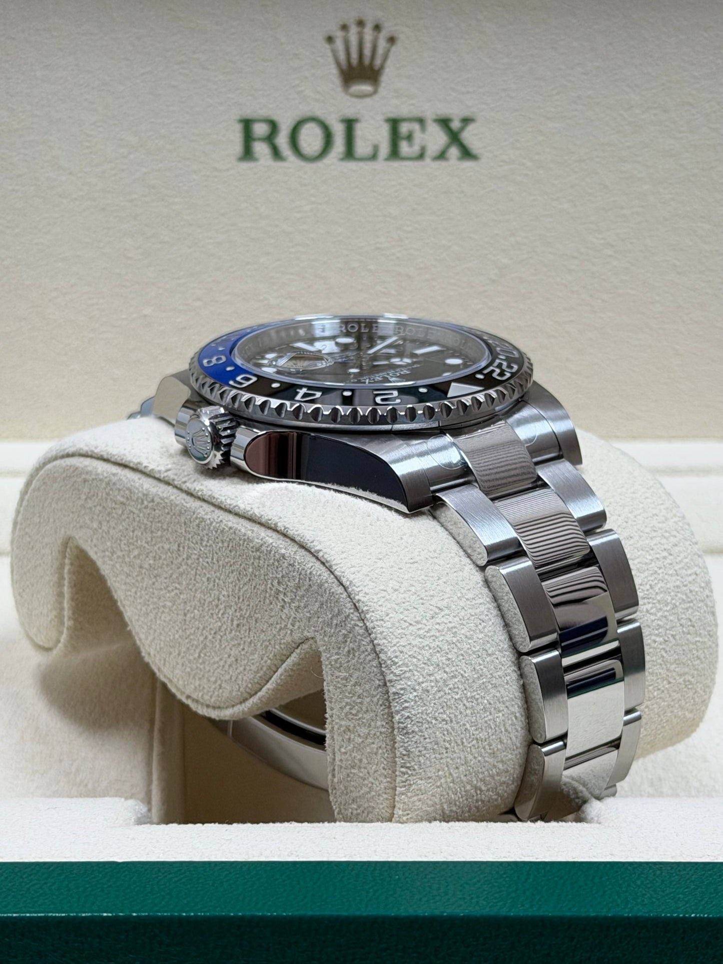 Rolex GMT Master 2 "Batman" 126710BLNR / 2024 / Full Set / Teilverklebt