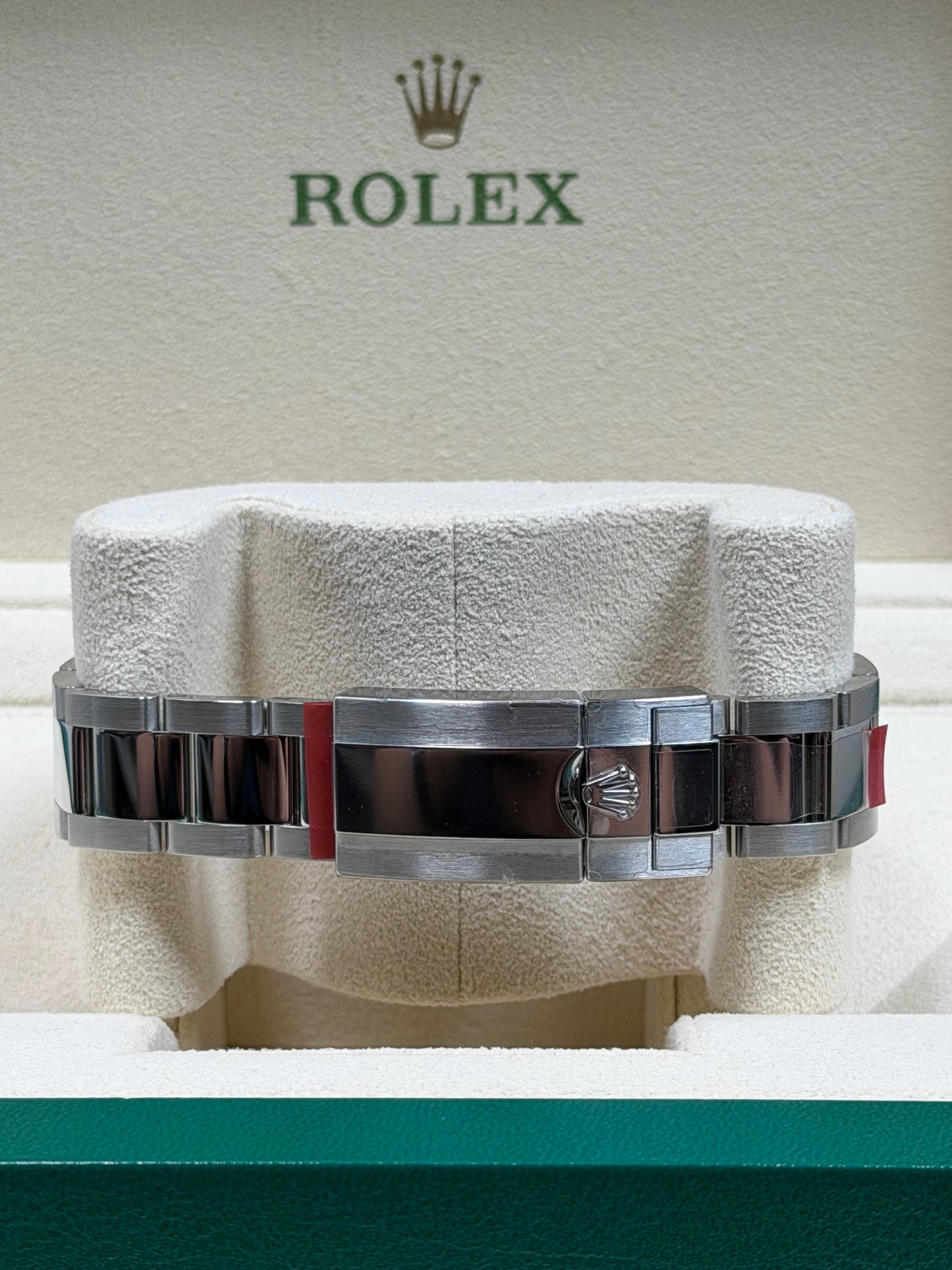 Rolex GMT Master 2 "Batman" 126710BLNR / 2024 / Full Set / Teilverklebt