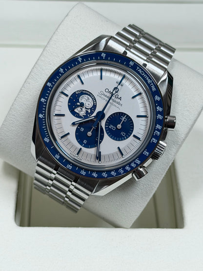 Omega Speedmaster Silver Snoopy Award / 2023 / Full Set / Neuwertig