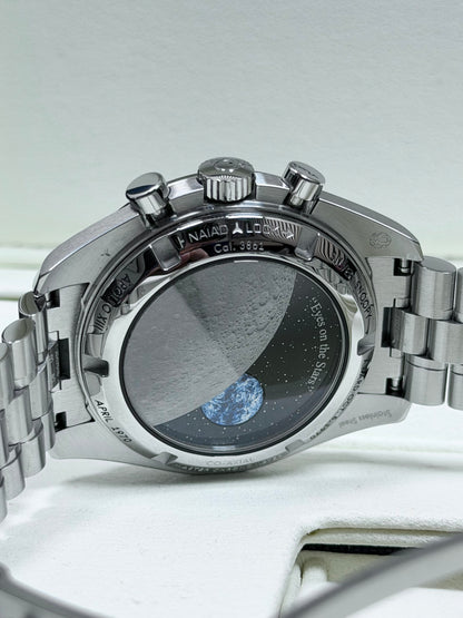 Omega Speedmaster Silver Snoopy Award / 2023 / Full Set / Neuwertig