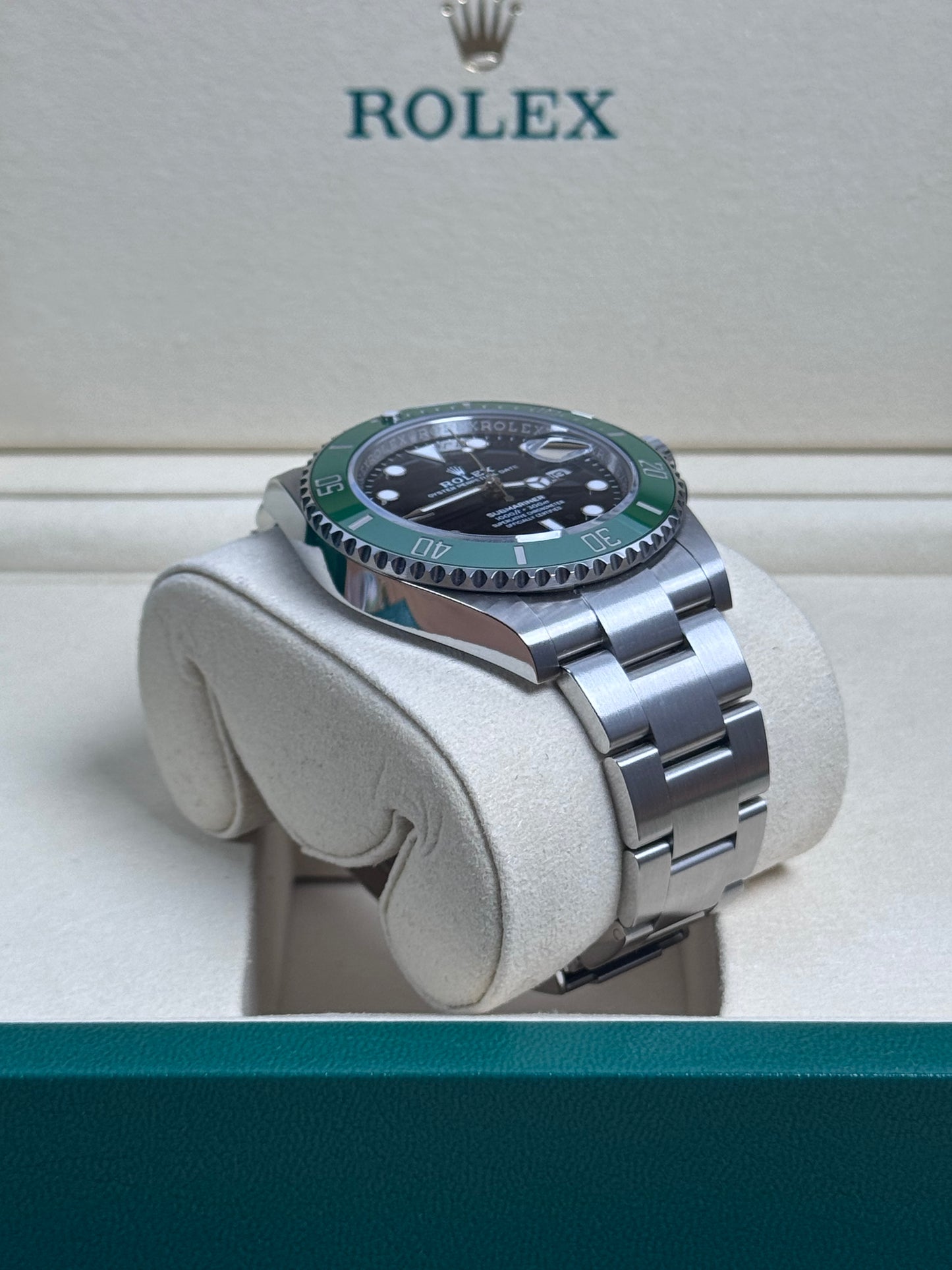 Rolex Submariner 126610LV "Starbucks" MK2 / 2024 / Full Set / Teilverklebt