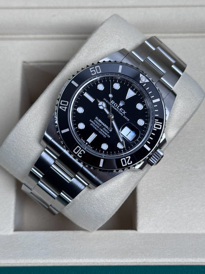 Rolex Submariner Date 126610LN / 2025 / Full Set / Sehr gut