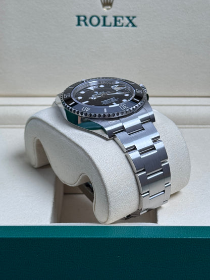 Rolex Submariner Date 126610LN / 2025 / Full Set / Sehr gut