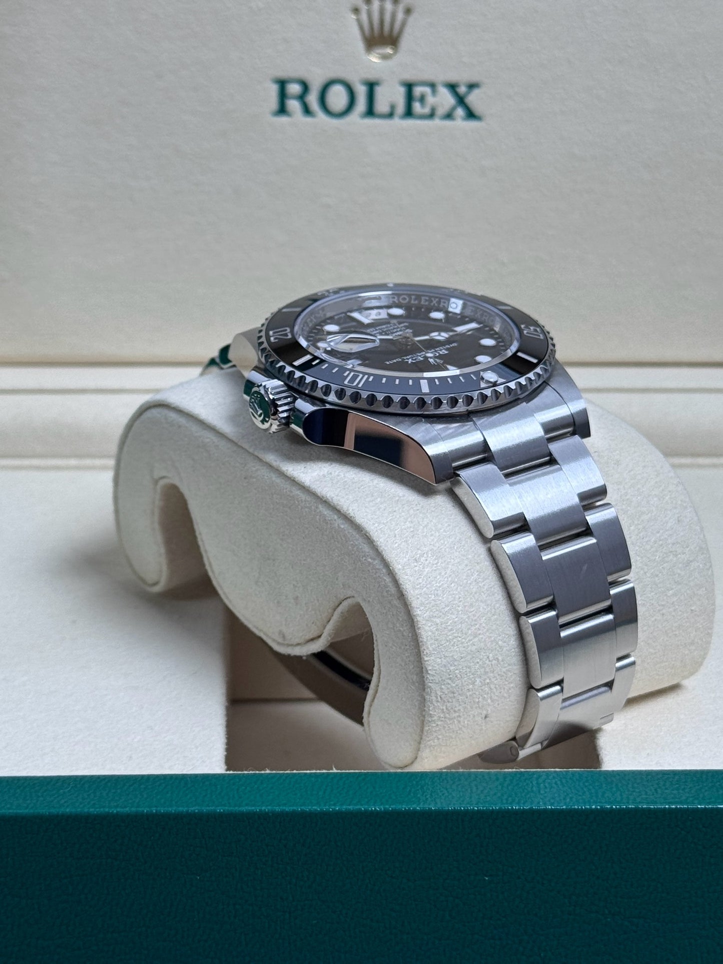 Rolex Submariner Date 126610LN / 2025 / Full Set / Sehr gut