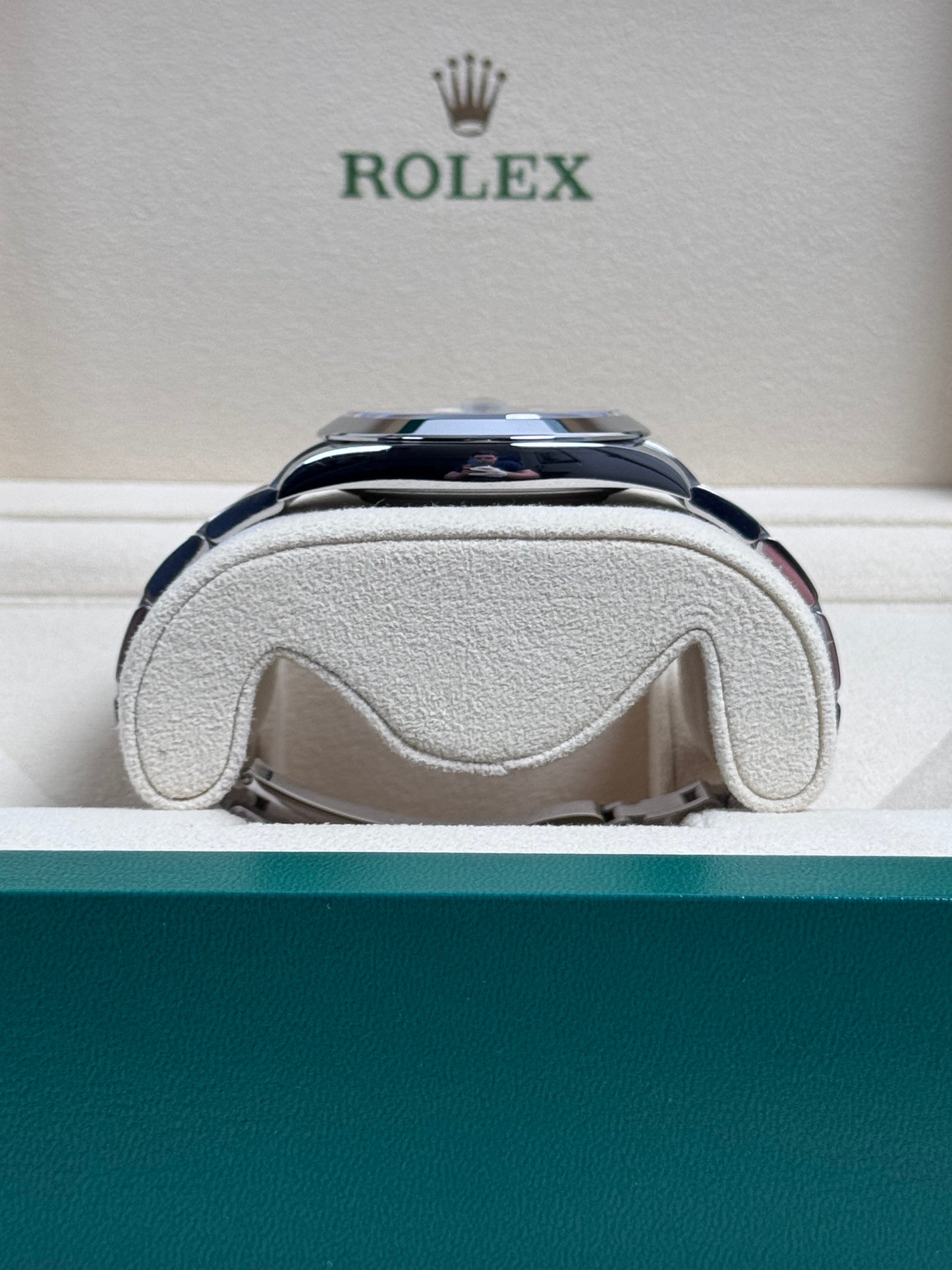 Rolex Datejust 41 126300 Grün / 2023 / Full Set / Neuwertig