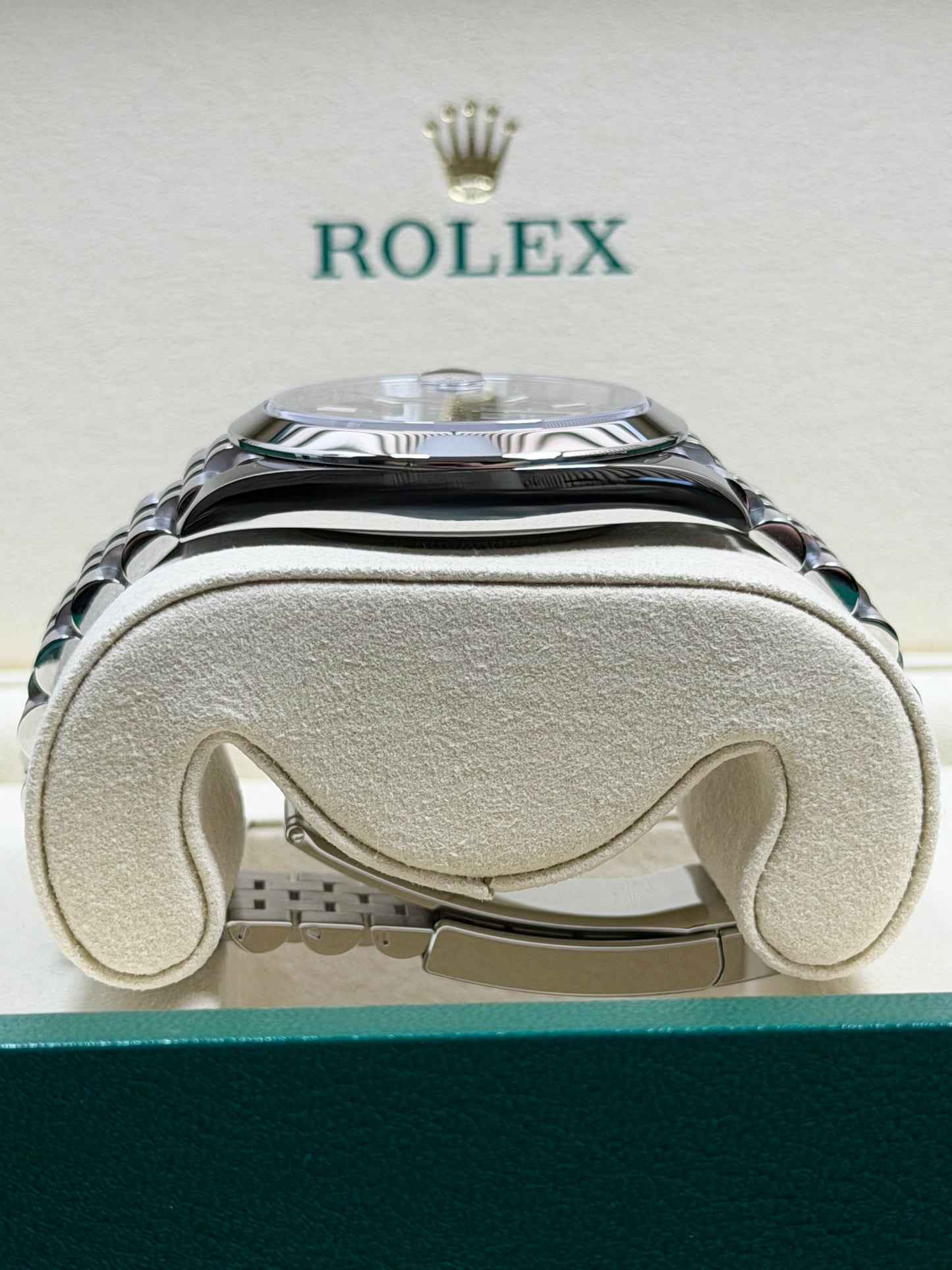 Rolex Datejust 41 126300 Grün Ombré/ 2026 / Full Set / Ungetragen