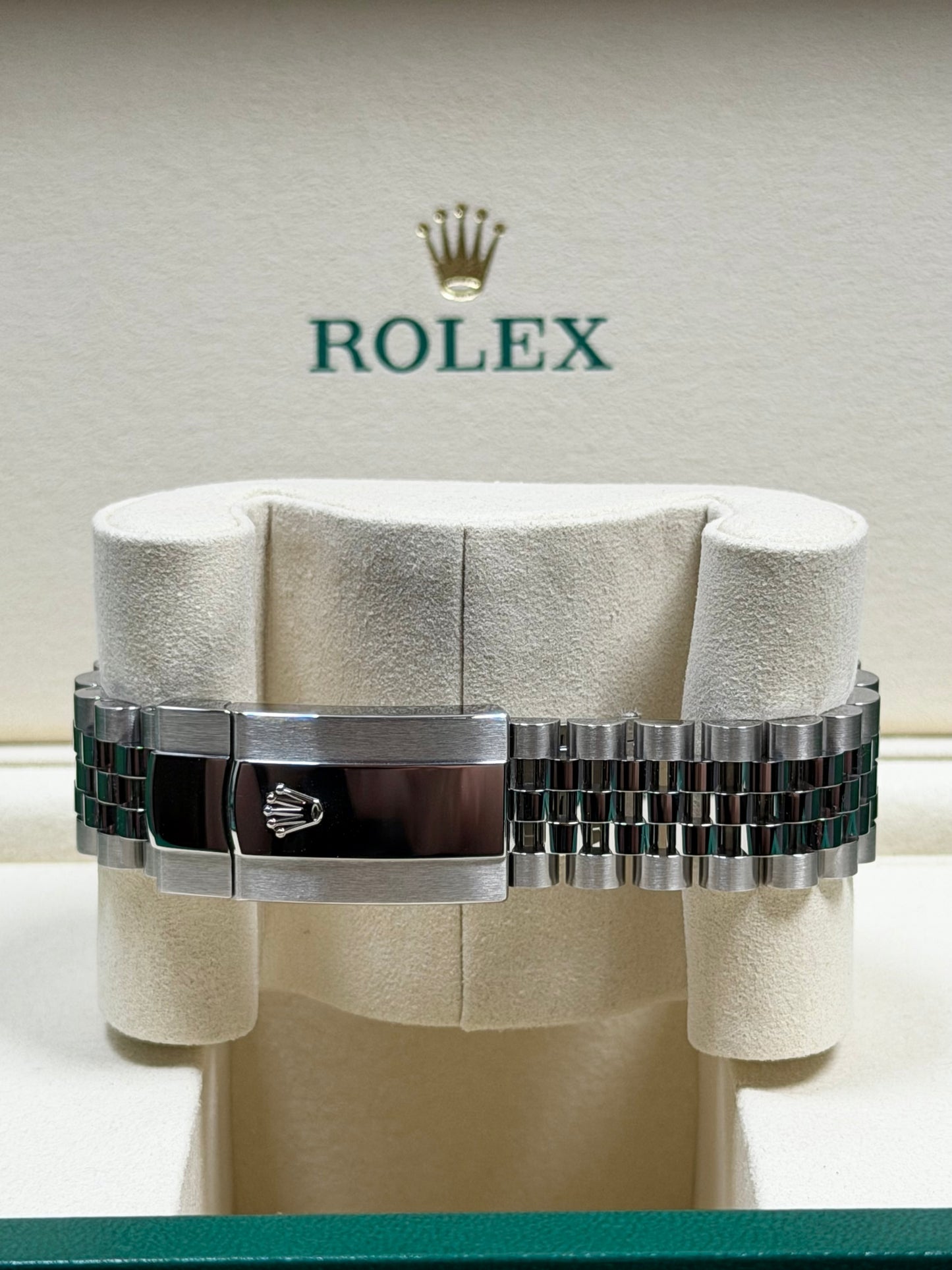 Rolex Datejust 41 126300 Grün Ombré/ 2026 / Full Set / Ungetragen