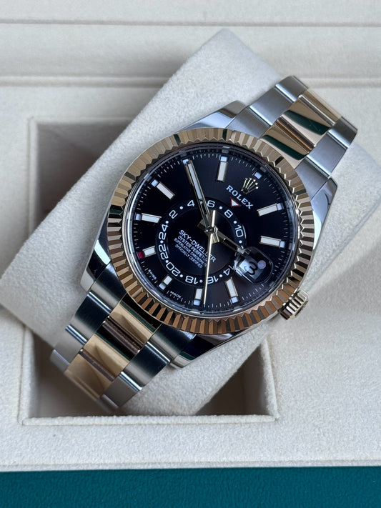 Rolex Sky Dweller 326933 Stahl/Gold / 2021 / Full Set / Top Zustand