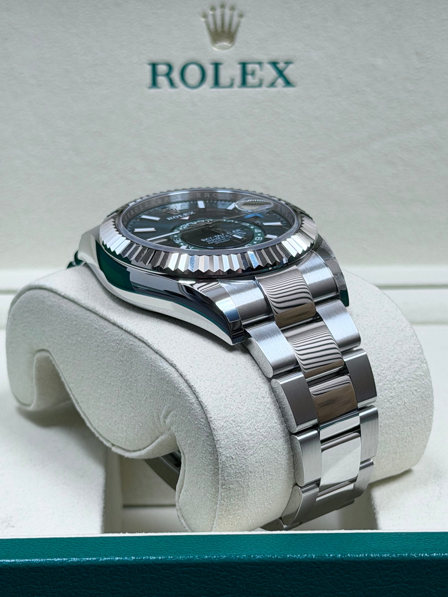 Rolex Sky-Dweller Mint Grün 336934 / 2026 / Full Set / Teilverklebt