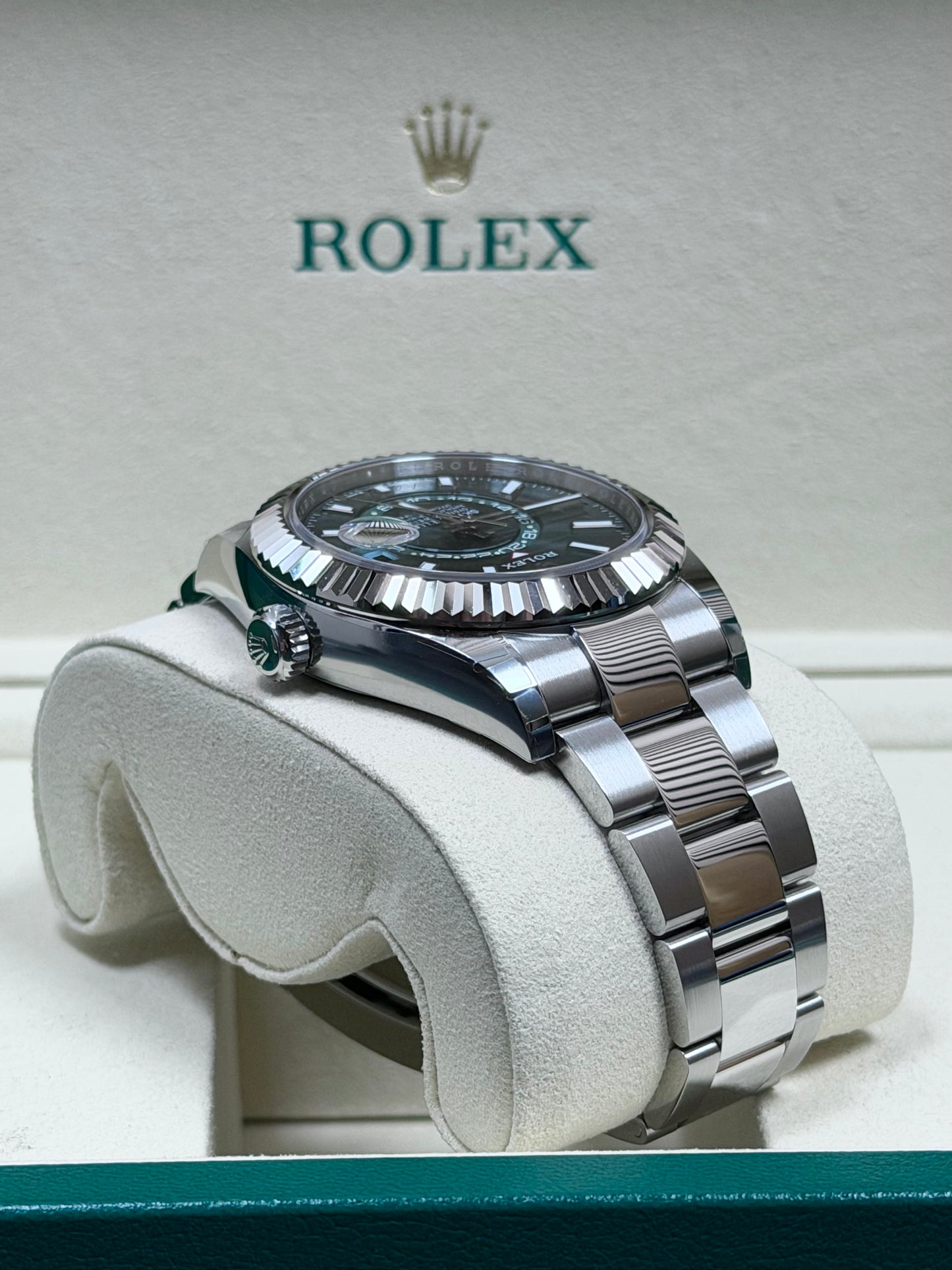 Rolex Sky-Dweller Mint Grün 336934 / 2026 / Full Set / Teilverklebt