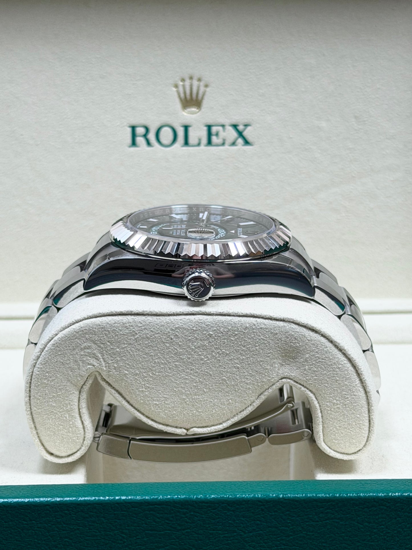 Rolex Sky-Dweller Mint Grün 336934 / 2026 / Full Set / Teilverklebt