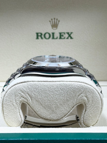 Rolex Datejust 41 126300 Azzurro-Blau / 2021 / Full Set / Sehr gut