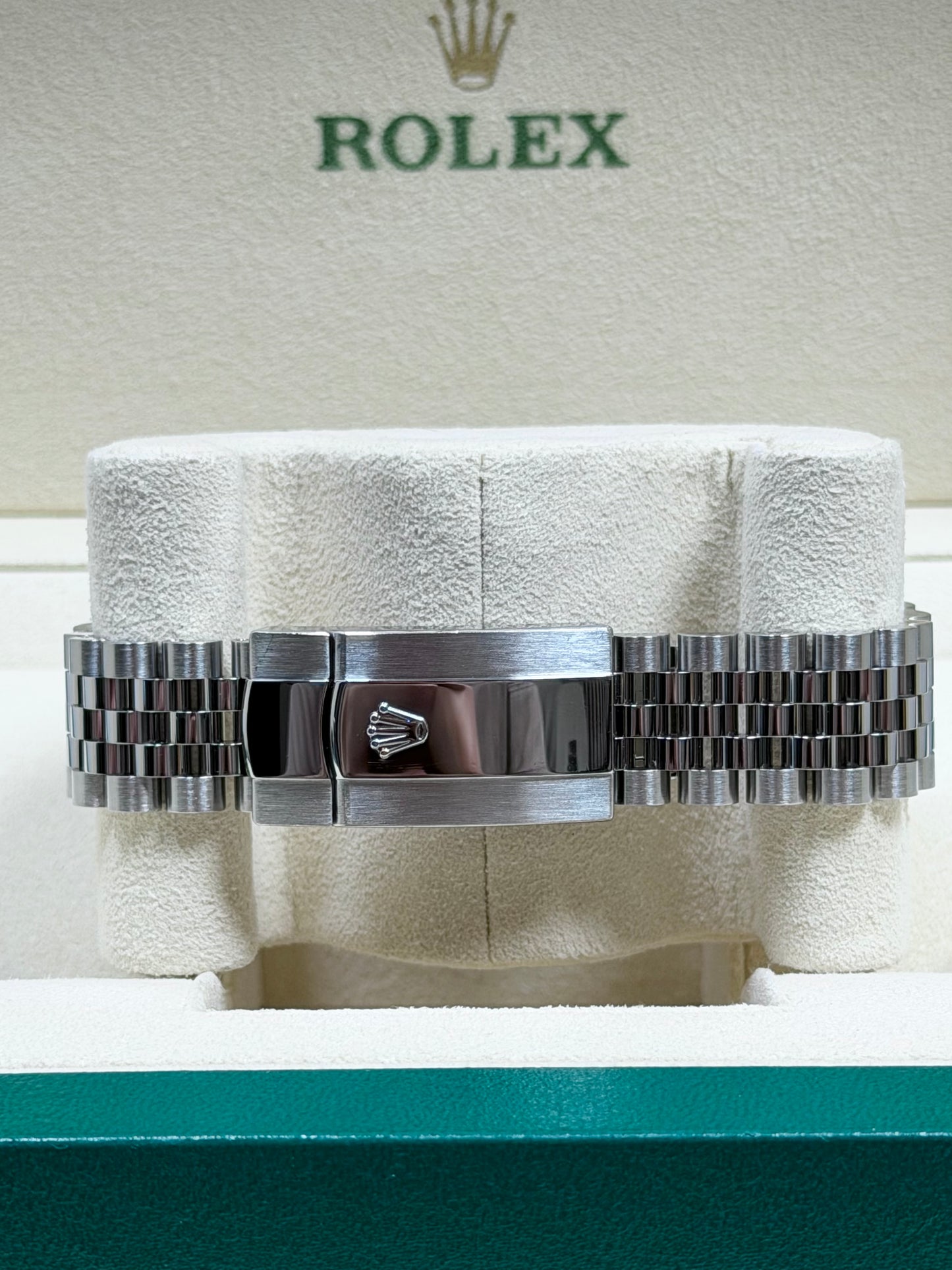 Rolex Datejust 41 126334 Mint Grün / 2022 / Full Set / Top Zustand