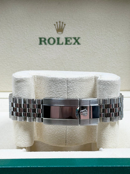 Rolex GMT Master 2 "Pepsi" 126710BLRO / 2021 / Full Set / Sehr gut